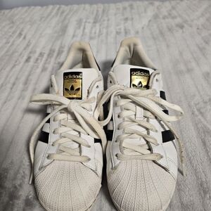 adidas Originals Cream and‎ Black Sneakers with Gold Logo. 054